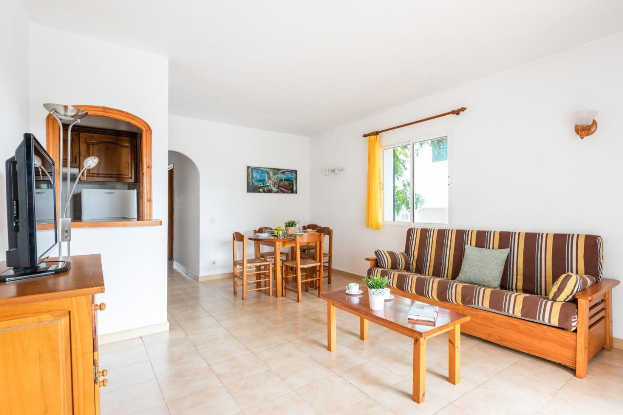 Apartamentos Ses Fonts Son Parc Luaran gambar